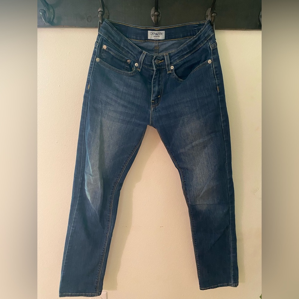Dark blue Denizen from Levi’s Jeans